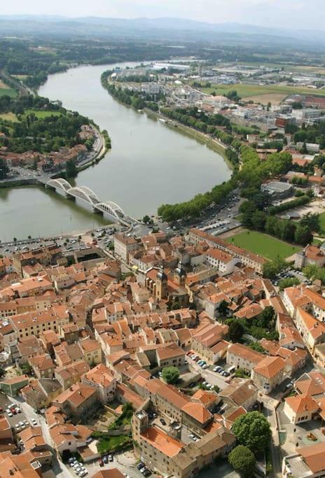 Charmant Appartement Au Coeur De Neuville - Lyon A 20Mn Extérieur photo